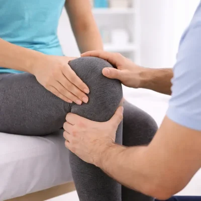 Physiotherapy treatment for knee pain
